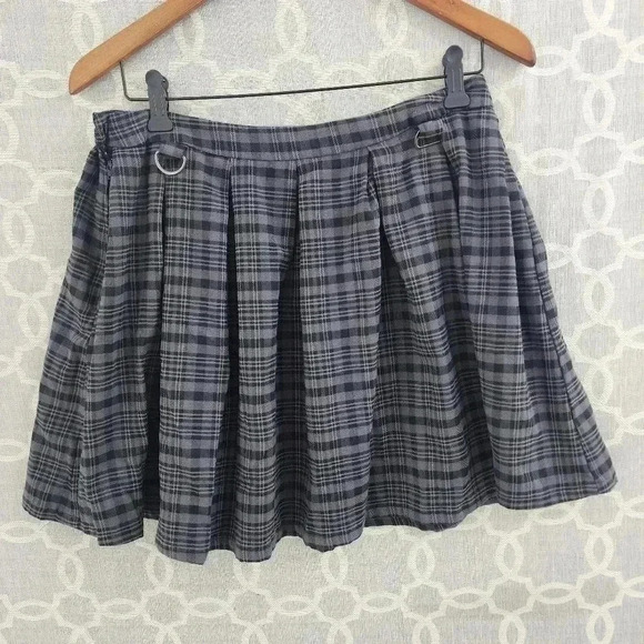 Hot Topic Gray Plaid Gothic Mini Skirt Women's L - Picture 4 of 8